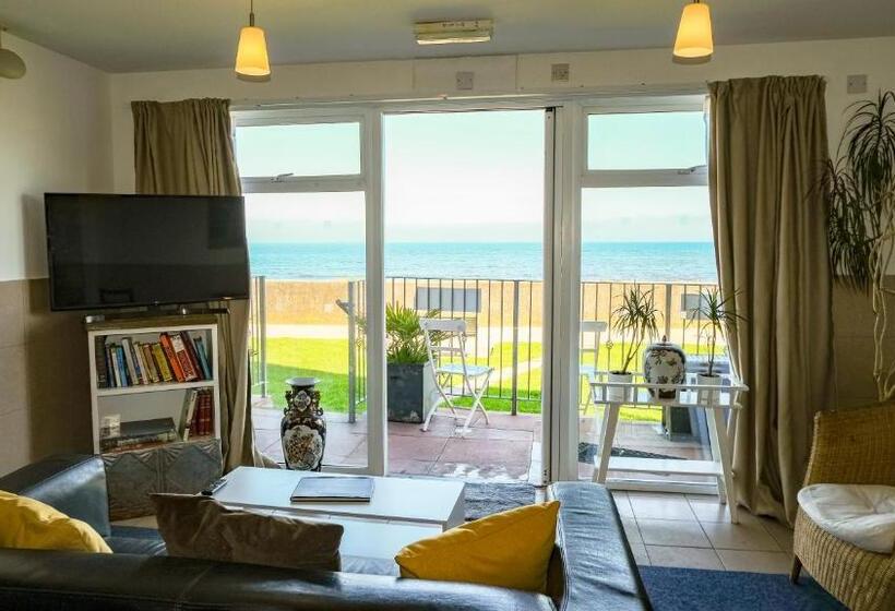 Номер Deluxe Вид на Море с Балконом, Bayview Bed And Breakfast