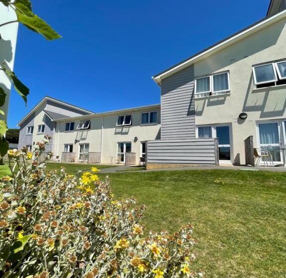 Семейный Номер, Croyde Bay Hotel Or Self Catering