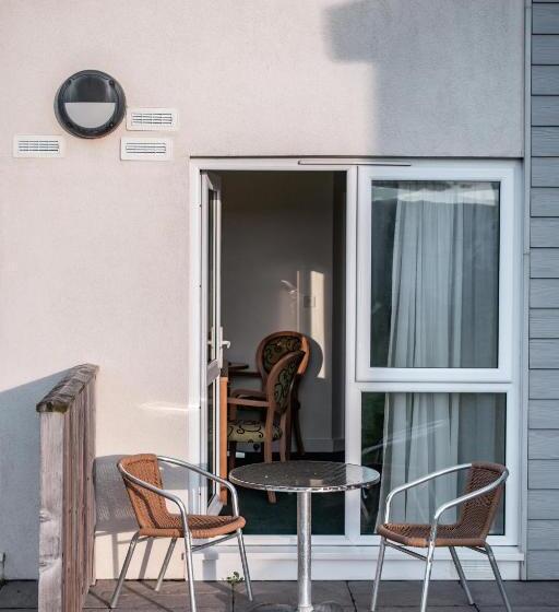 Полулюкс, Croyde Bay Hotel Or Self Catering