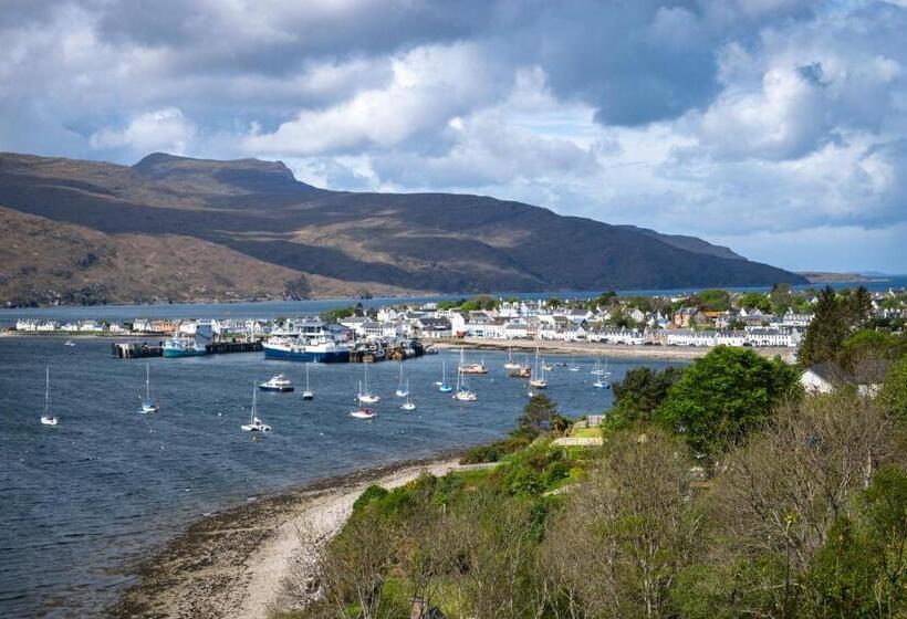 غرفة قياسية ثلاثية, Ullapool Youth Hostel