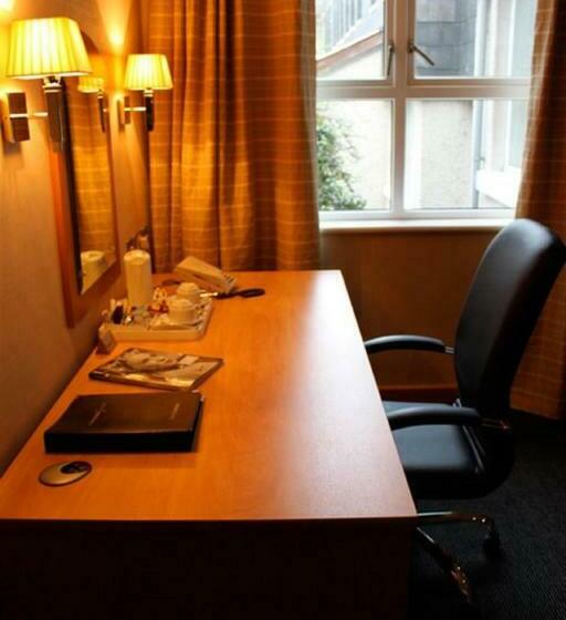 اتاق استاندارد, Rosspark Hotel Kells