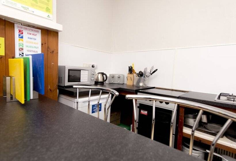 Кровать в Многоместном Номере с Общей Ванной, Yha Hathersage   Hostel