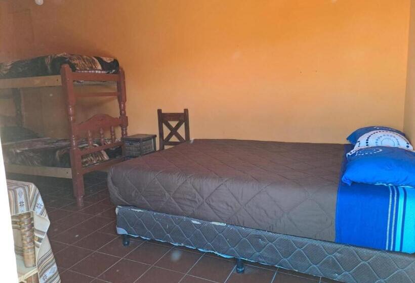חדר משפחתי, Carnavalito Hostel Tilcara