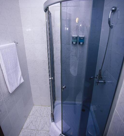 اتاق عادی یک تخته, Aktau