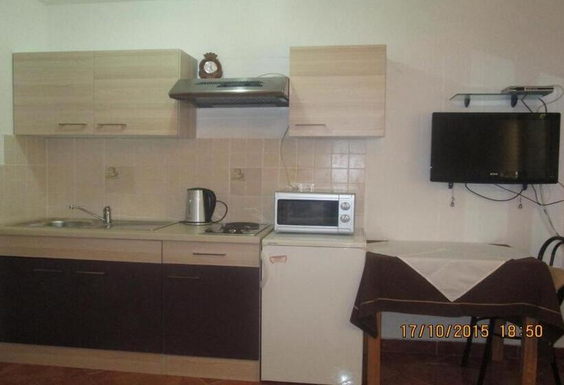 Студио Economy, Villa Nada