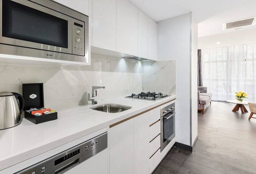 Люкс, Meriton Suites Chatswood