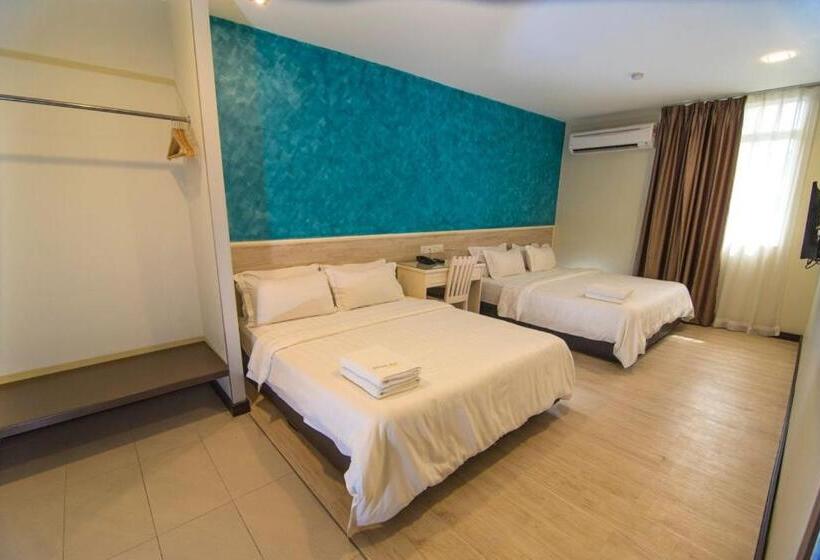 주니어 스위트, Pantai Inn Kota Kinabalu
