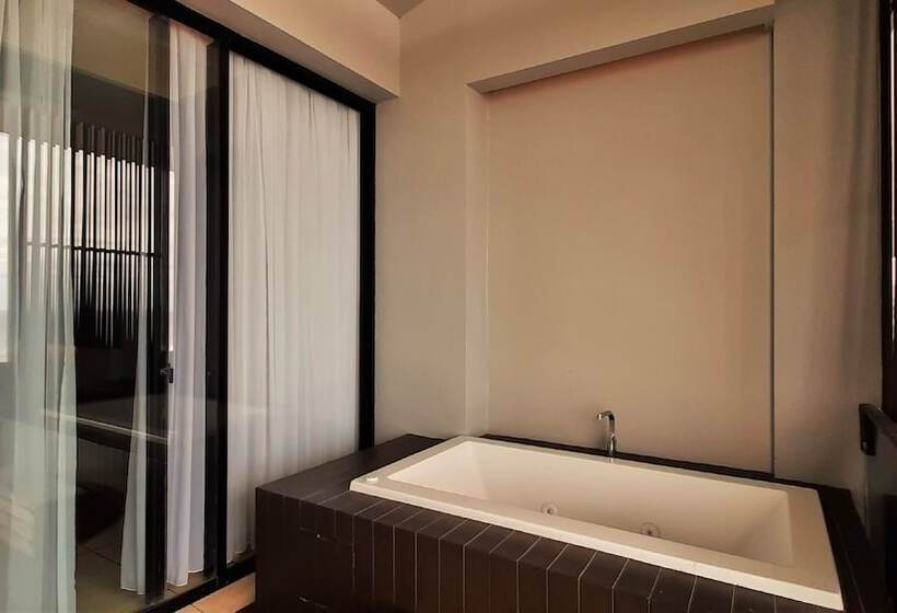 Студия Стандарт Двуспальная Кровать, Wyndham Tamansari Jivva Resort Bali
