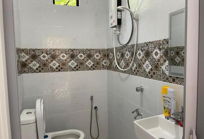 Дом 2 Спальни, Laura Guest House Langkawi