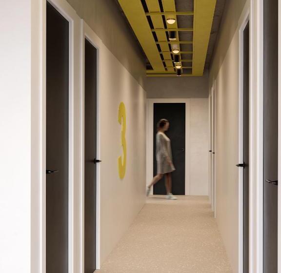 کابین, Amistat City Hostel Barcelona