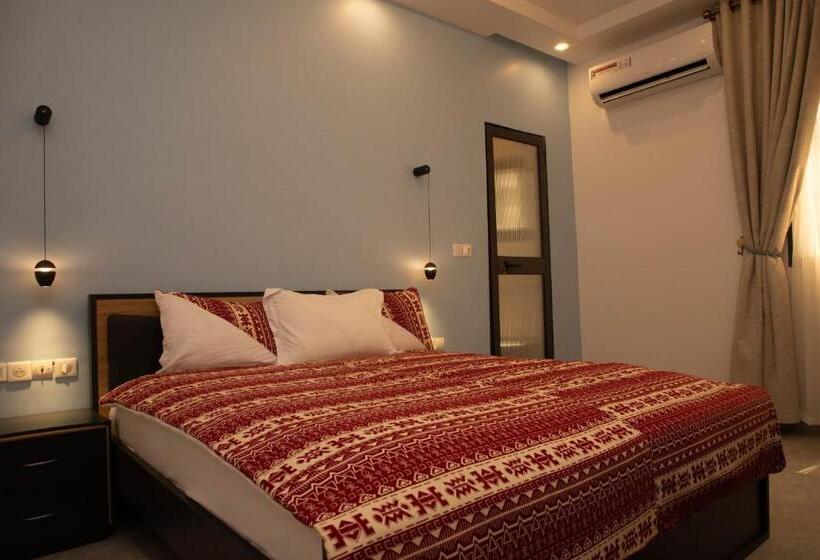 سوییت خانوادگی, Complexe Immobilier Le Silence Cis