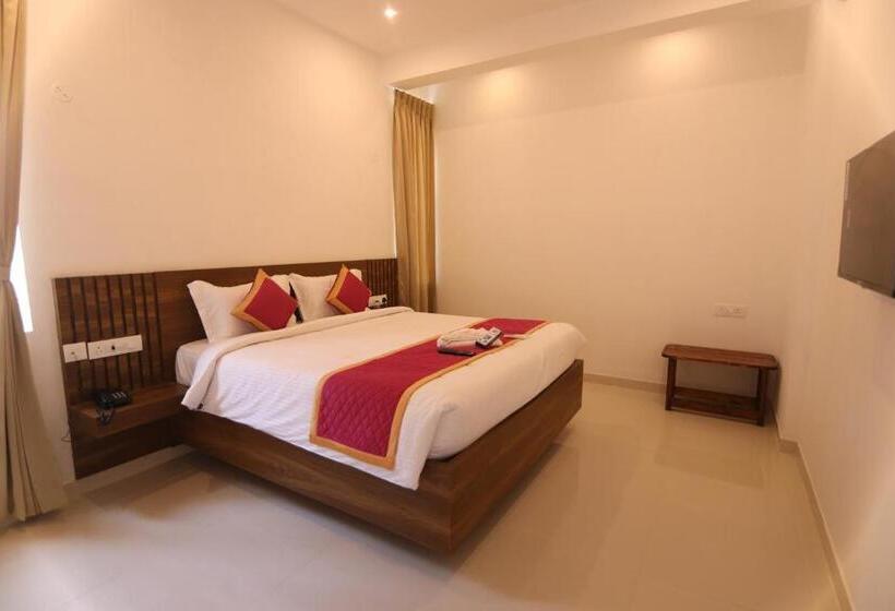 اتاق سوپریور با تخت بزرگ, J Park Auroville Beach