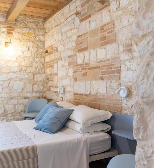 Quarto Estandar, Il Fiore Del Conero