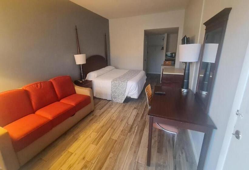 Апартаменты 1 Спальня, Budget Motel  Titusville
