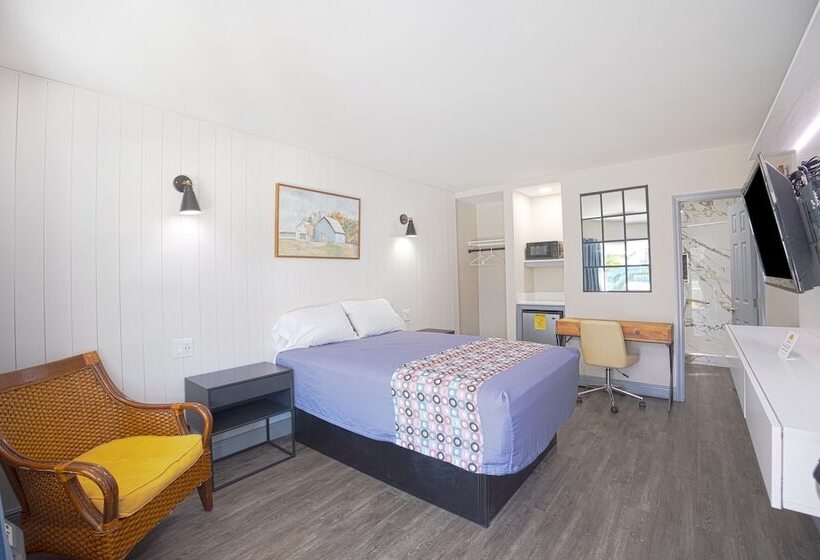 Номер Стандарт Двуспальная Кровать Адаптированный для Инвалидов, Budget Motel  Titusville