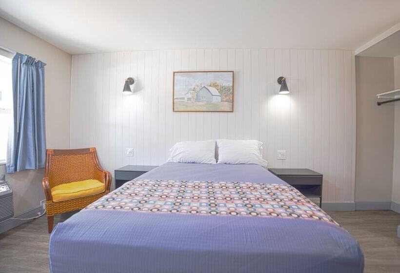 장애인을 위한 더블 침대 스탠다드 룸, Budget Motel  Titusville