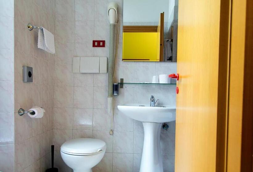 Habitación Familiar, Altavilla 9