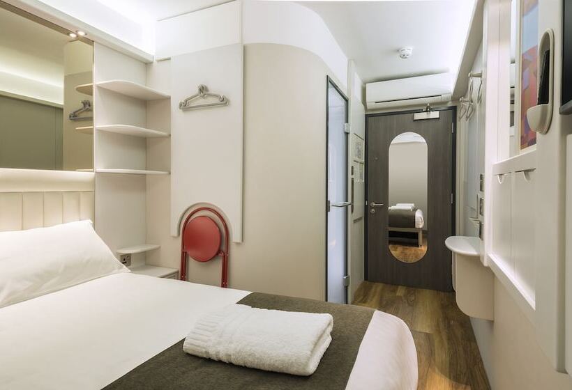 Номер Стандарт Адаптированный для Инвалидов, Point A Hotel London Shoreditch