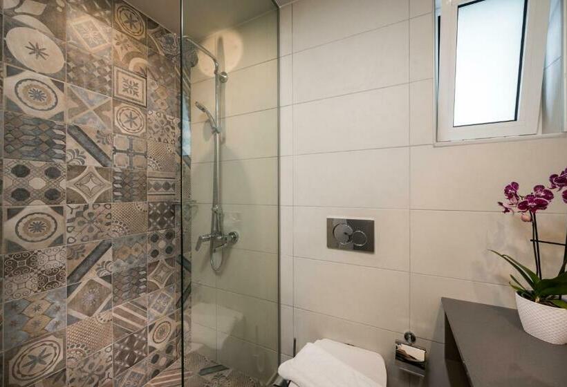 Deluxe Studio, Irini Stalos Apartments