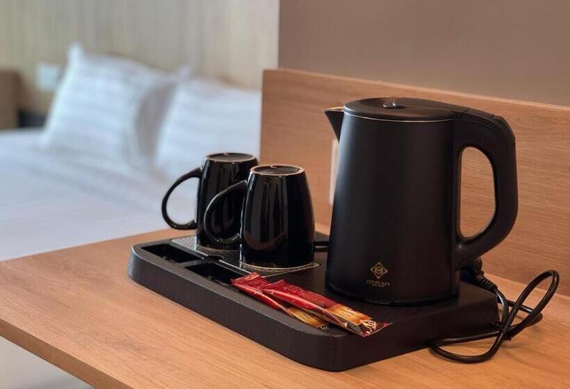 Трехместный Номер Deluxe, Dj Citi Plaza Hotel & Suites