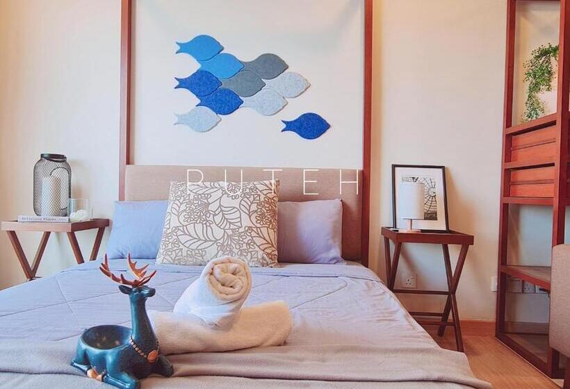 Люкс Deluxe Вид на Море, Puteh Timurbay Beachfront Private Suite Kuantan