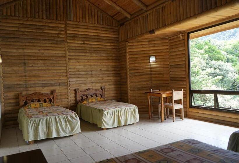 家庭间, Albergue Pozo Verde
