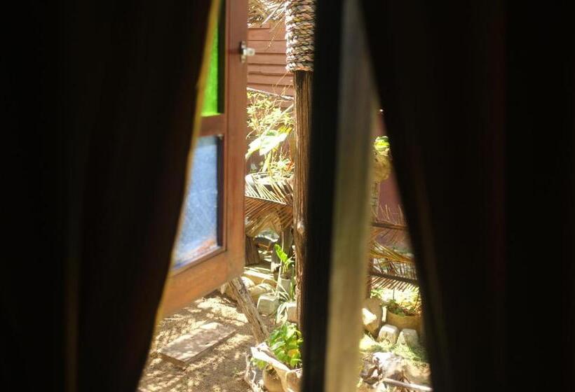 اتاق استاندارد با تخت بزرگ, Sepat Village House By The Beach