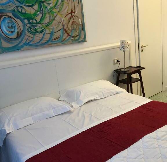 Номер Стандарт с Балконом, B&b Nike   Rooms Only