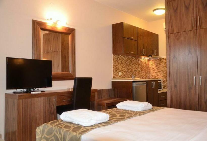 Студио Стандарт с Балконом, 4 You Residence