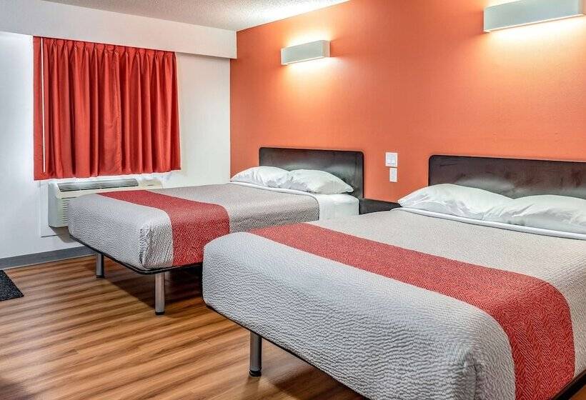 Номер Deluxe, Motel 6fort Nelson, Bc