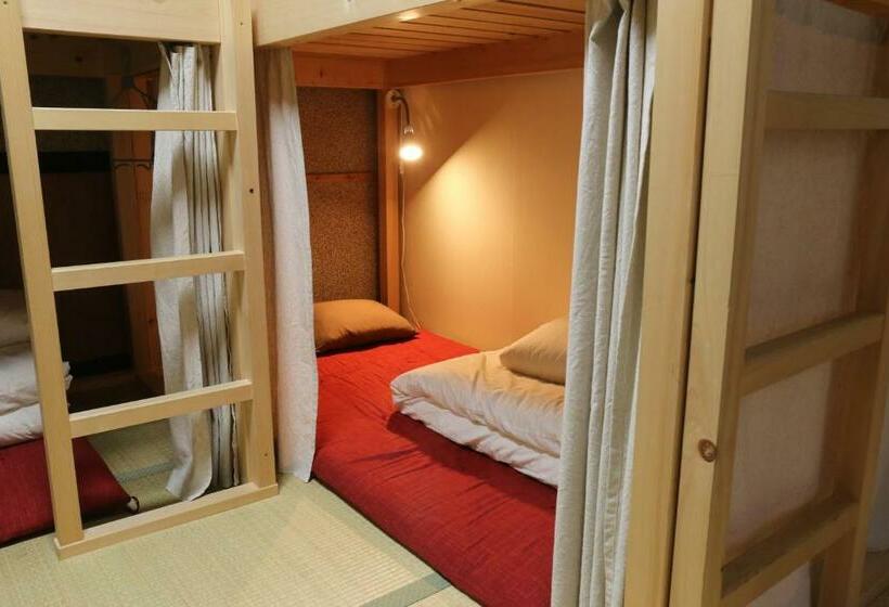 Номер Стандарт Четырехместный Совместный Санузел, Guesthouse Tomaru