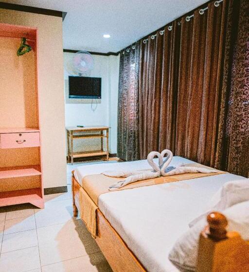 Economy Room, Jazmine's Place