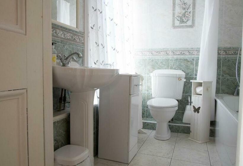 Четырехместный Номер Стандарт Вид на Сад, Maranatha Country House
