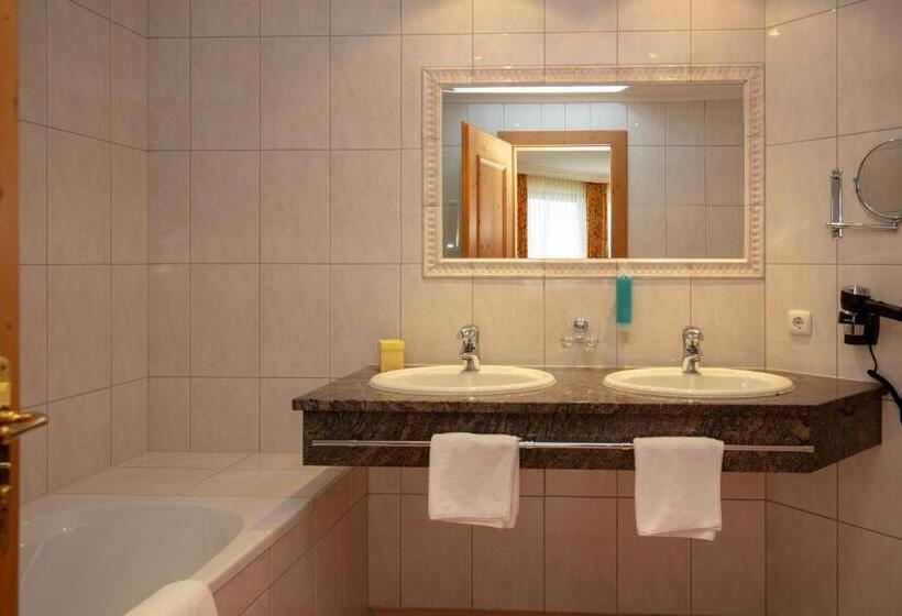 Номер Стандарт с Балконом, Alpenresidenz Trisanna