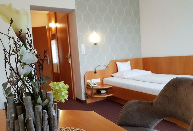 اتاق استاندارد یک تخته با بالکن, Restaurant Teuschler Mogg Bad Waltersdorf Inklusiv Genusscard