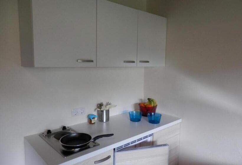 סוויטה משפחתית, Dahoam By Sarina   Rooms & Suites