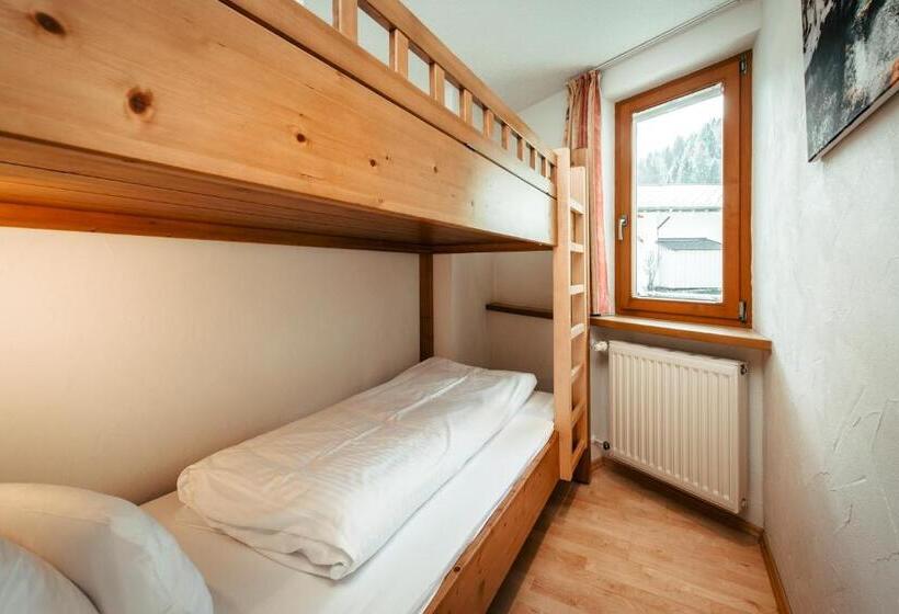 Апартаменты 2 Спальни, Ferienhotel Almajur