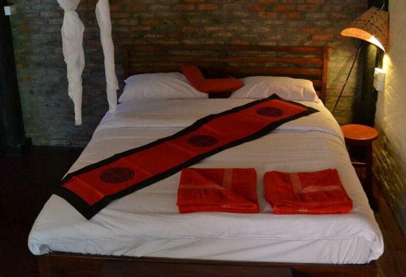 Deluxe room with river view, Sa Sa Lao