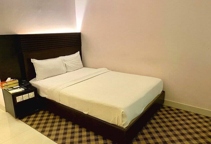 اتاق لوکس, Nirvana Inn