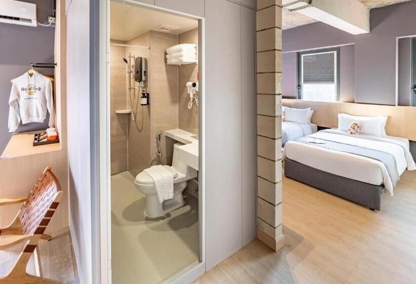 اتاق استاندارد چهار تخته, Brix Klia By Pinetree