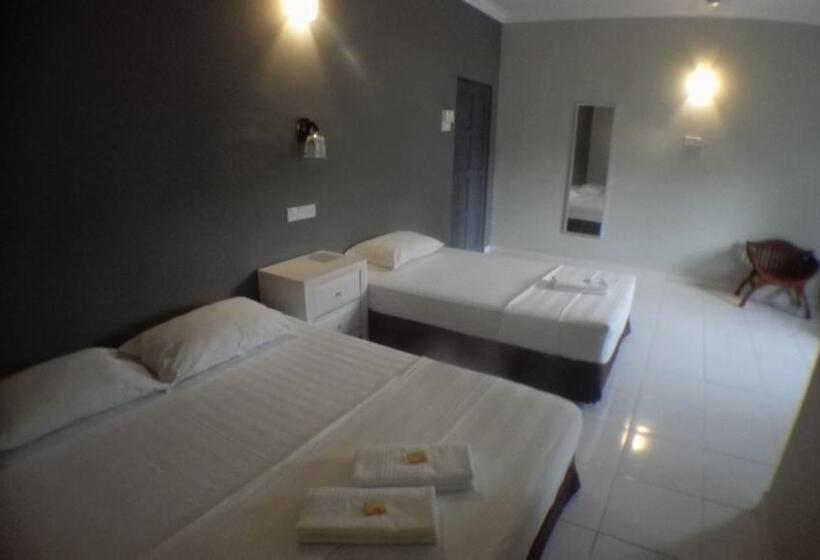 Номер Стандарт Трехместный, Tebing Guest House Taman Negara Malaysia Kuala Tahan