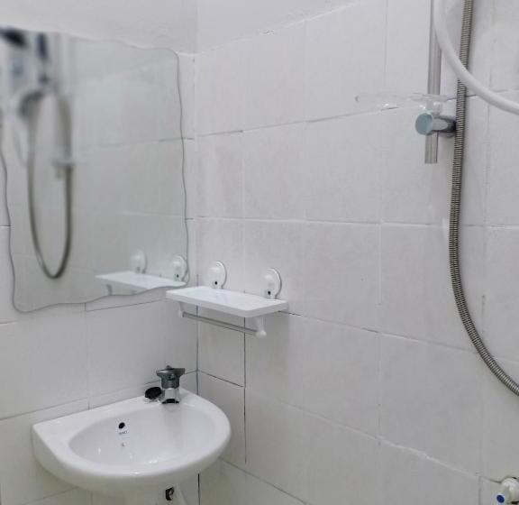 Дом 3 Спальни, Tebing Guest House Taman Negara Malaysia Kuala Tahan