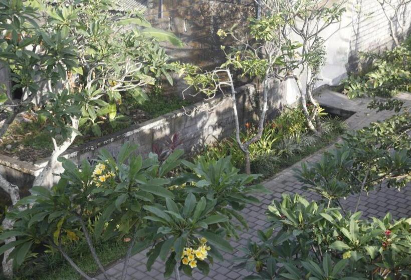 Номер Deluxe с Балконом, Baruna Guest House
