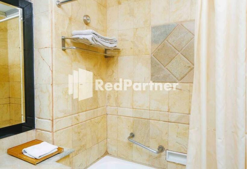 Номер Deluxe, Yasmin Makassar Mitra Reddoorz