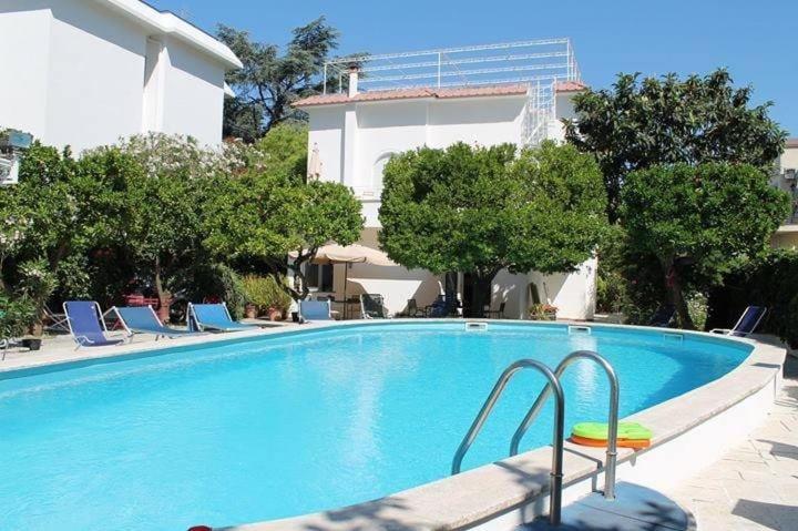 Трехместный Номер Комфорт, Villa Harmony Sorrento