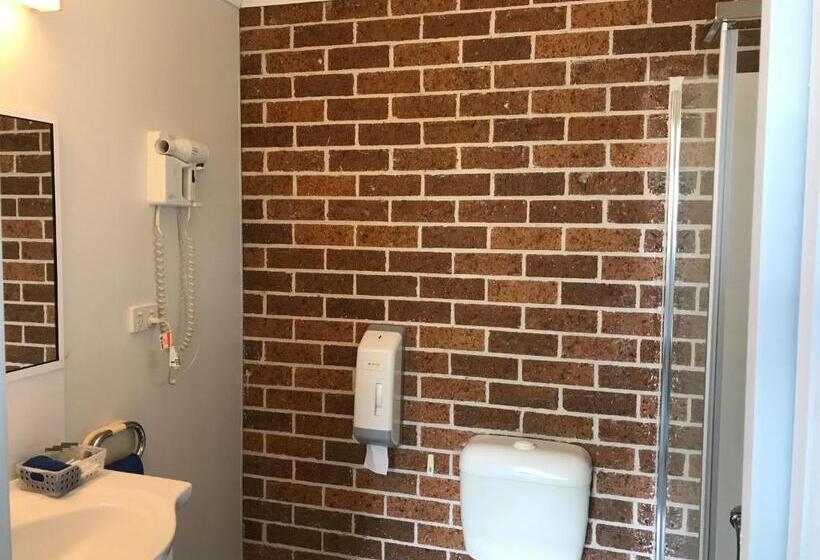 اتاق لوکس با بالکن, Coffs Shearwater Motel