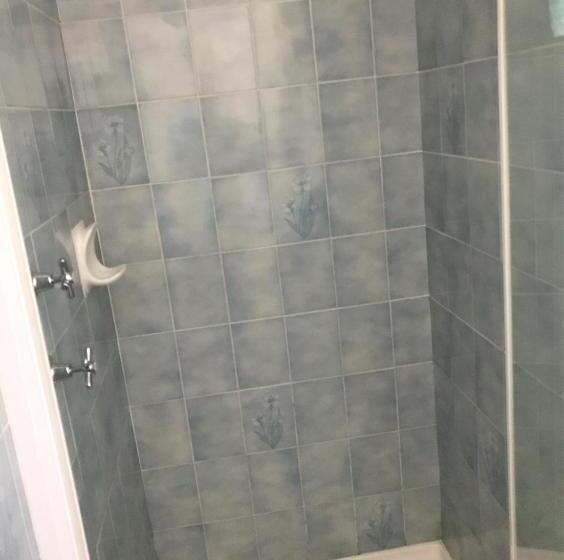 اتاق اکونومی, Coffs Shearwater Motel