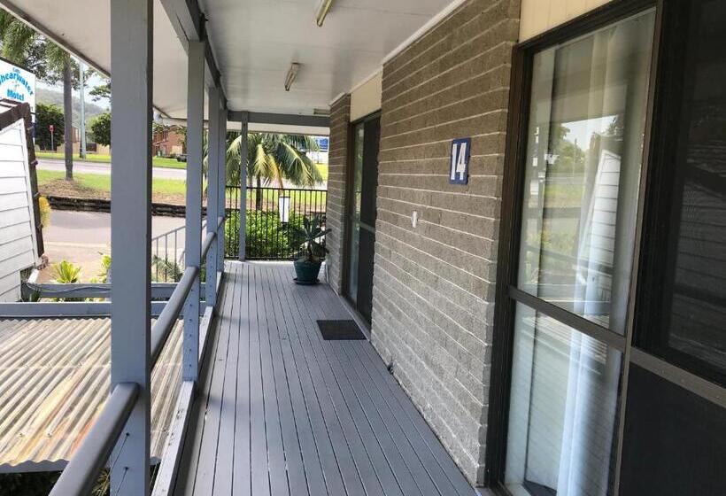 Апартаменты 2 Спальни, Coffs Shearwater Motel