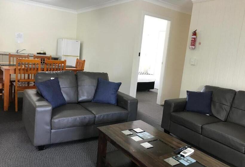 Апартаменты 2 Спальни, Coffs Shearwater Motel