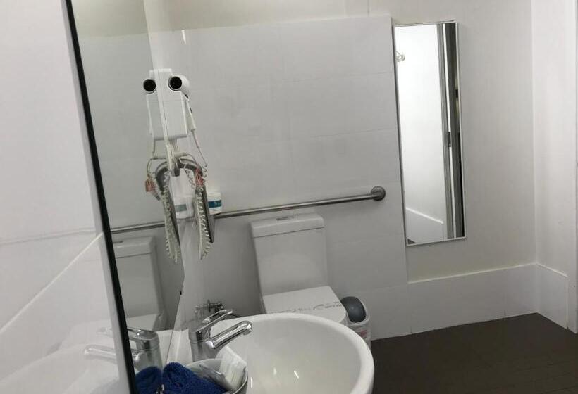 اتاق لوکس, Coffs Shearwater Motel